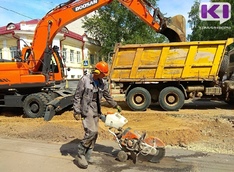В Сыктывкаре определили подрядчиков для ремонта дорог в летнюю кампанию