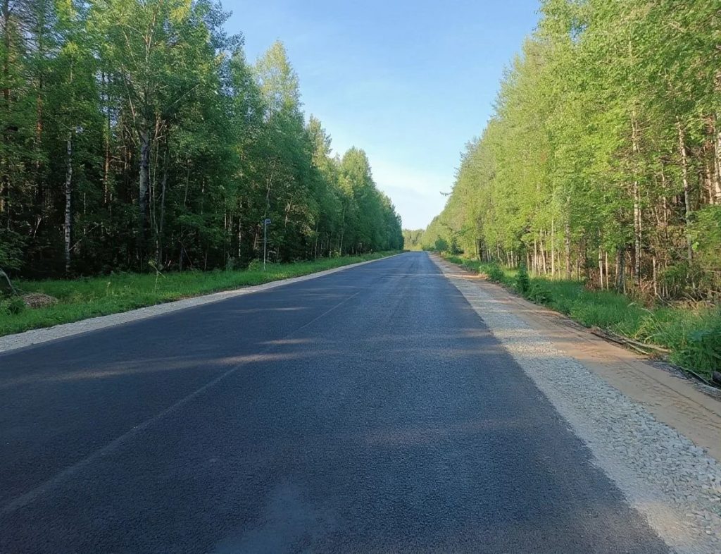 В Княжпогостском районе завершается ремонт подъезда к посёлку Мещура